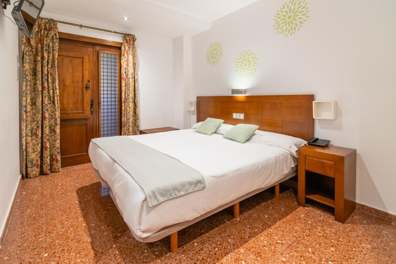 Hotel Riad Arruzafa Cordova Esterno foto